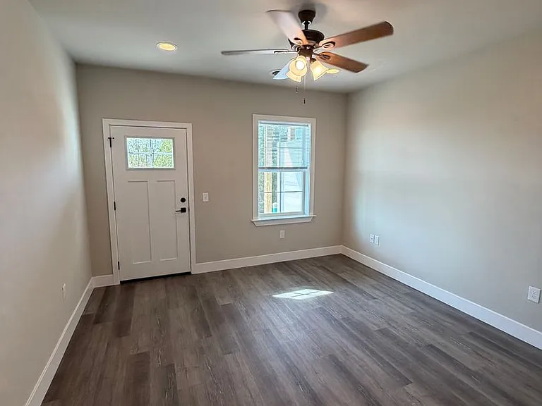 Salem Run Apartments Phase 2 — Photo 176