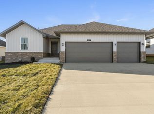 2017 S Edgewood Ct, Ozark, MO 65721