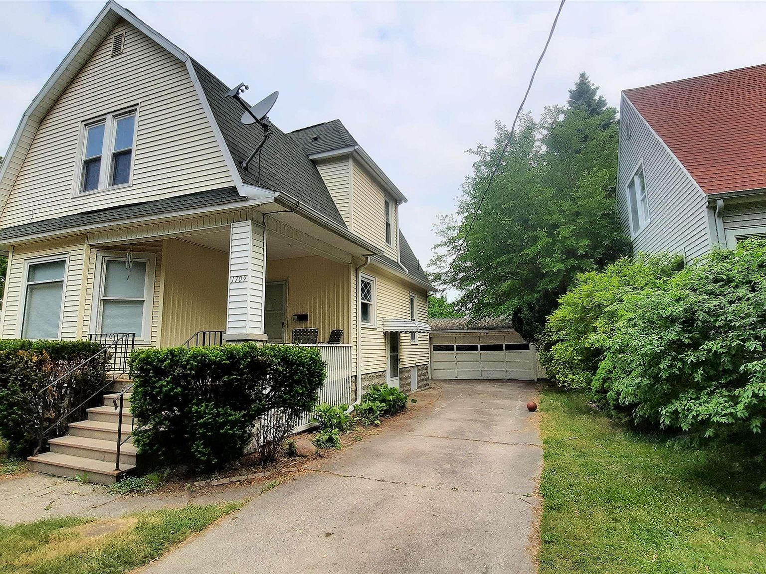 1709 9th St, Bay City, MI 48708 Zillow