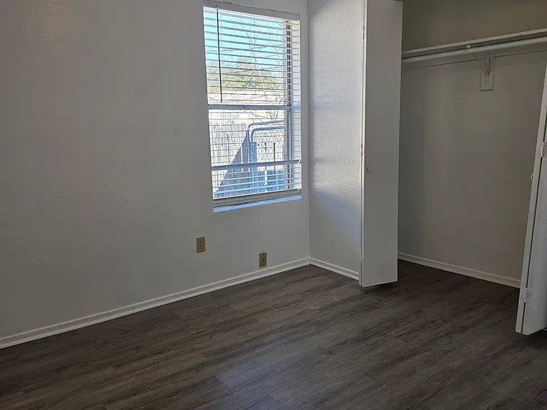 2411 Springmont Ct #2409 — Photo 7
