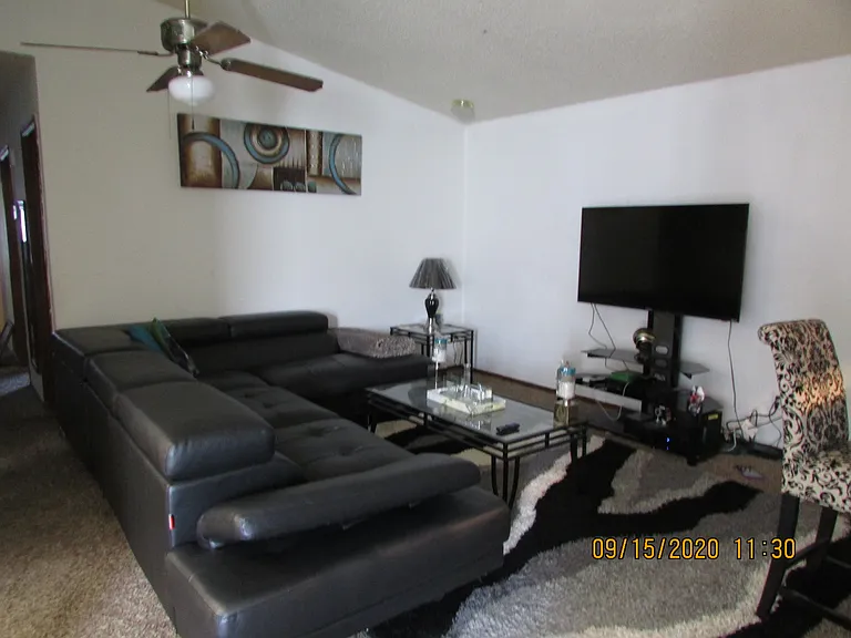 1017 SW 81st St #1 — Photo 14