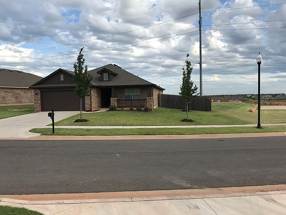 5th image of 915 Lerkim Ln