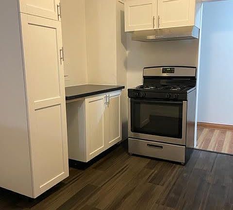 3rd image of 22O1 S Highland Ave #6G