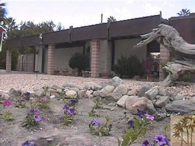 1st image of 206 Leslie Cir