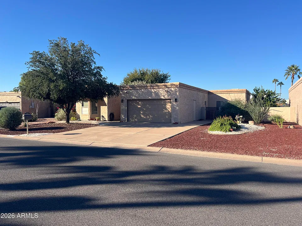 9550 E Palomino Pl