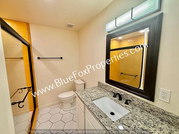 4th image of 2546 E Copper St #B