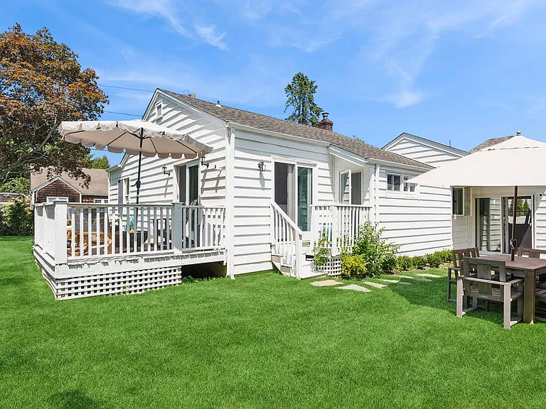 15 Indian Hill Rd — Photo 7
