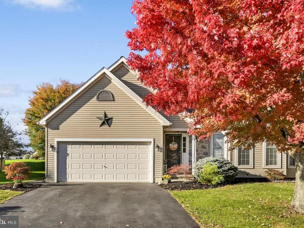 4195 Green Park Dr, Mount Joy, PA 17552