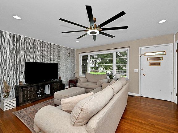 3rd image of 1002 Nunnelly Ave SW