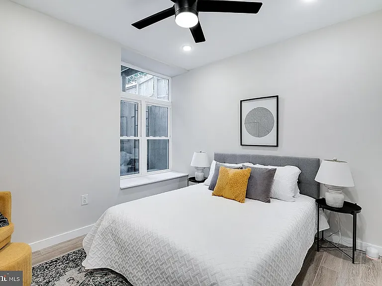 1825 Ginnodo St #1R — Photo 25