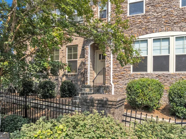 2276 Whiteoak Dr SE, Smyrna, GA 30080