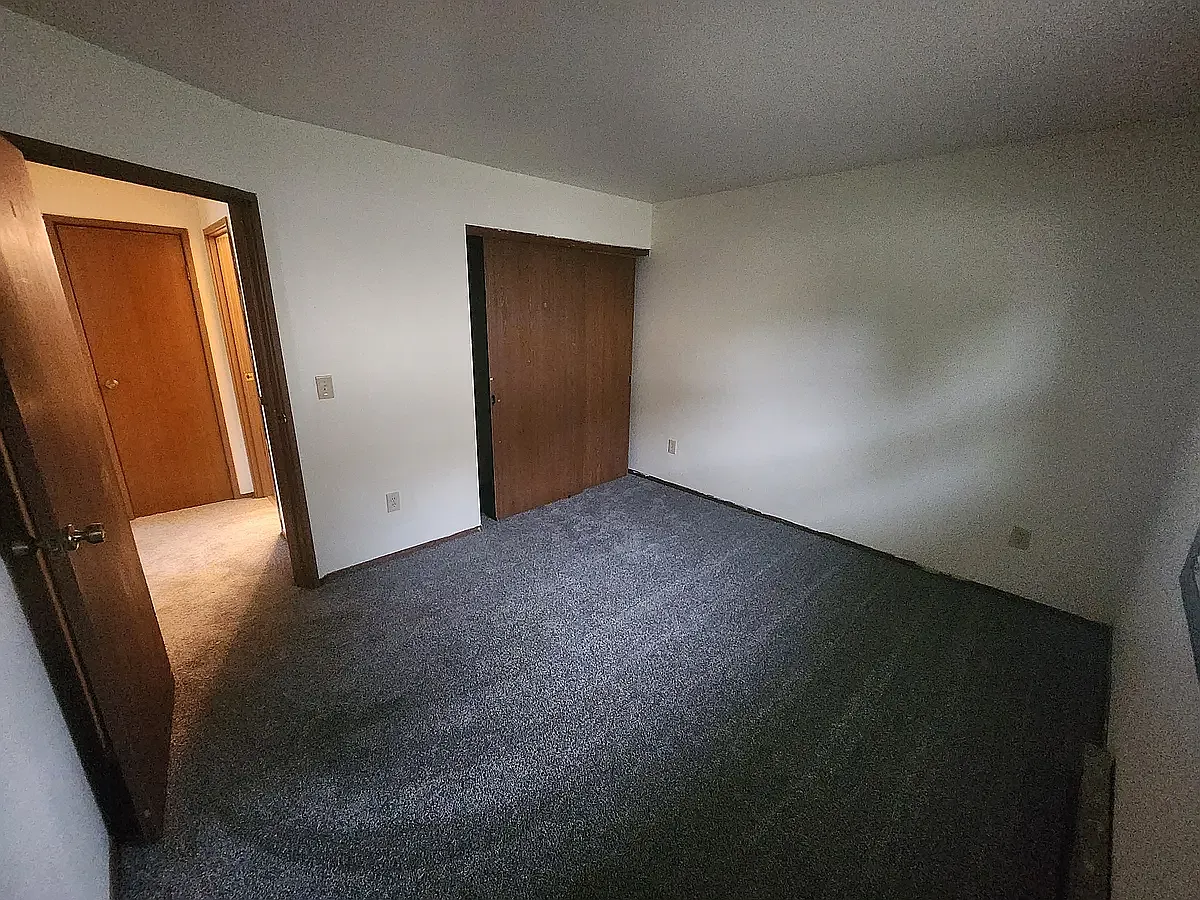 2 bed, 900 sqft, $1,150 — Photo 4