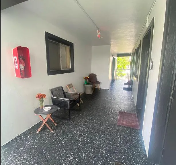 2325 Arthur St — Photo 6