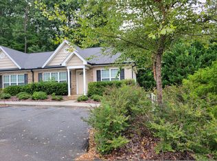 255 B Crowne Park Ave #B, Asheboro, NC 27203