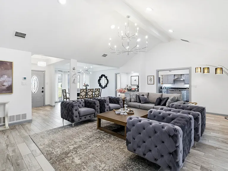 143 Gayle Ln — Photo 7