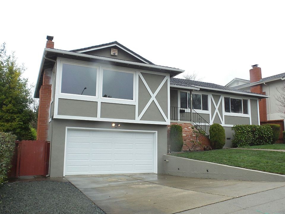 1st image of 3411 Grasswood Dr