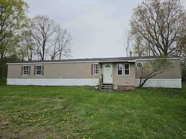 155 Mason St, Morrisonville, NY 12962