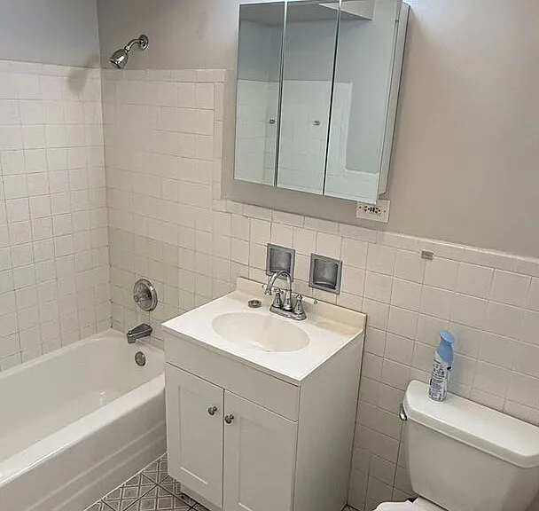 1119 E Algonquin Rd #2 — Photo 22