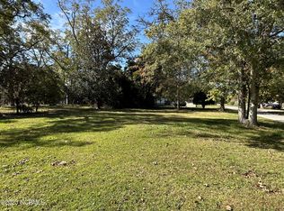 208 Beech St, New Bern, NC 28560