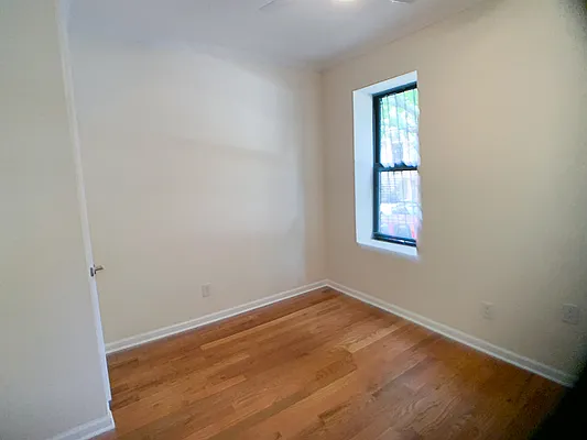 Rented by Francine Realty | media 20