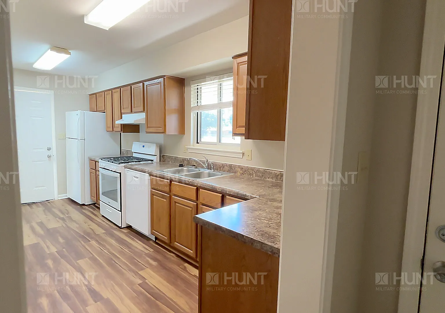 3 bed, 1250 sqft, $1,400 — Photo 4