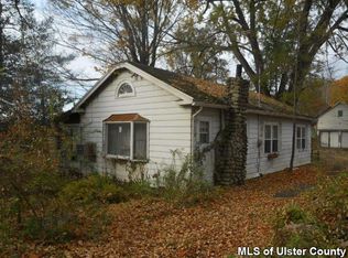 530 Binnewater Rd, Kingston, NY 12401