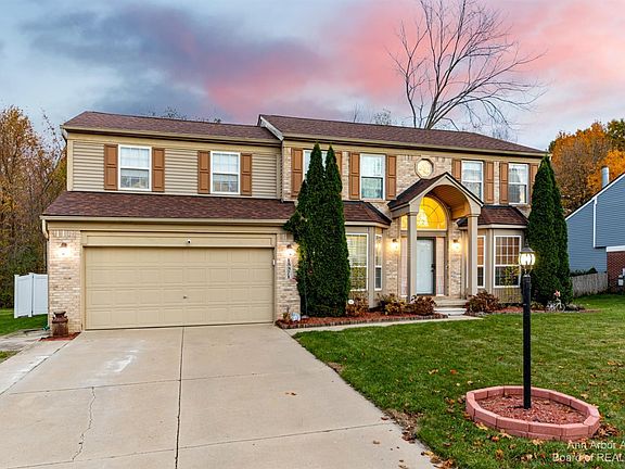 4th image of 15371 Brookside Dr