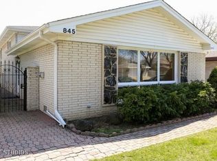 845 Long Rd, Glenview, IL 60025