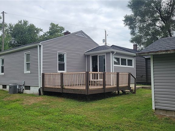 3rd image of 938 Fess St