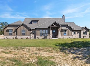 105 Aslan Rd, Poolville, TX 76487