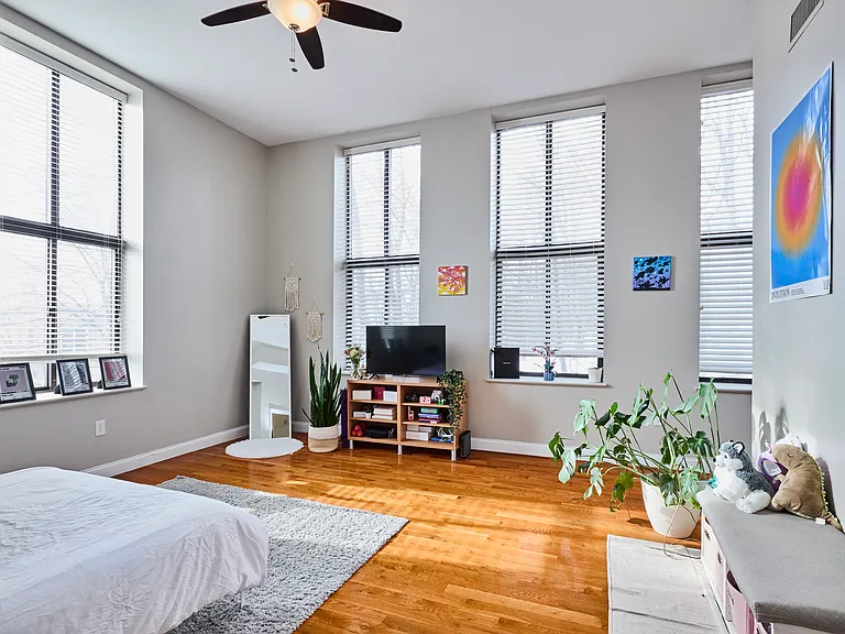 841 Parker St #306 — Photo 7