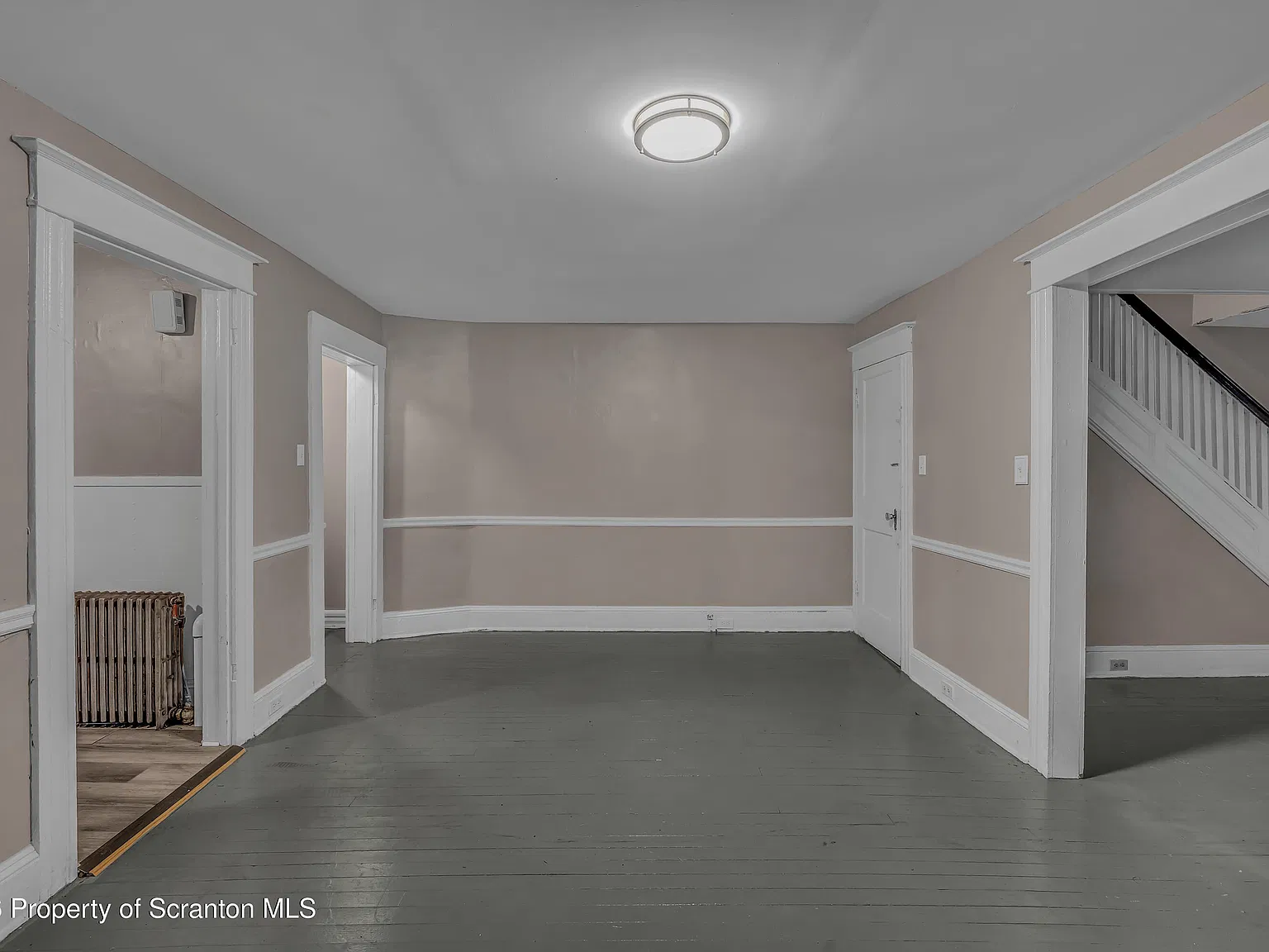 3 bed, 1.0 bath, 850 sqft, $1,150 — Photo 2