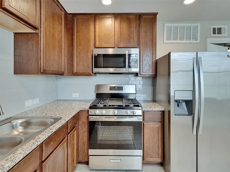 371 Ferrule Dr #B — Photo 9