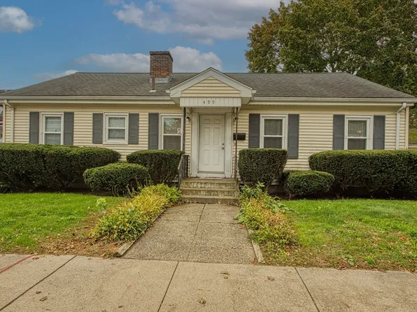 499 Maple St, Fall River, MA 02720