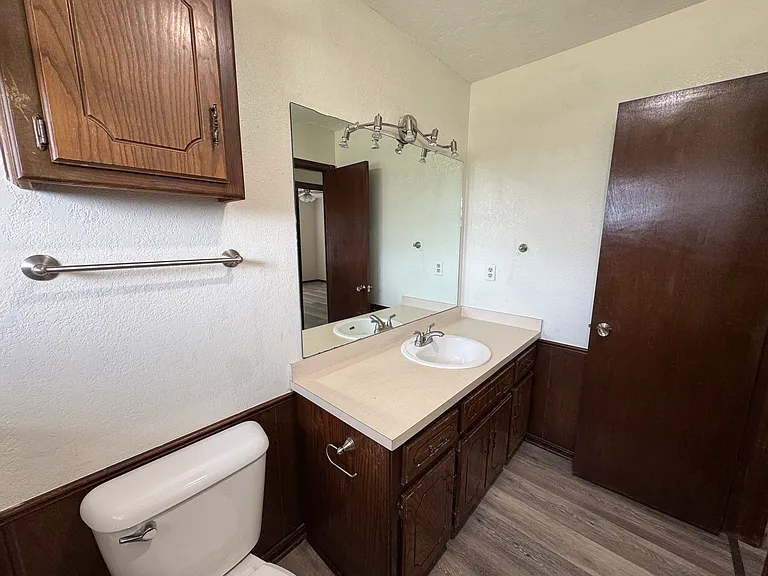 8413 Woodfield St — Photo 16