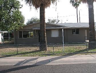 1st image of 2205 W Paradise Dr