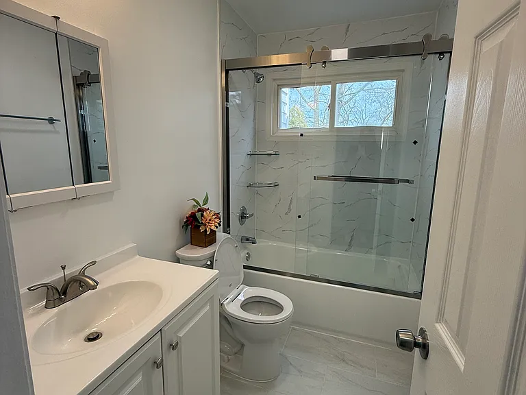 34 Jackson Ave — Photo 6