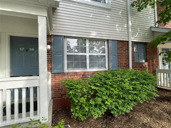 1728 Redbird Cv, Saint Louis, MO 63144