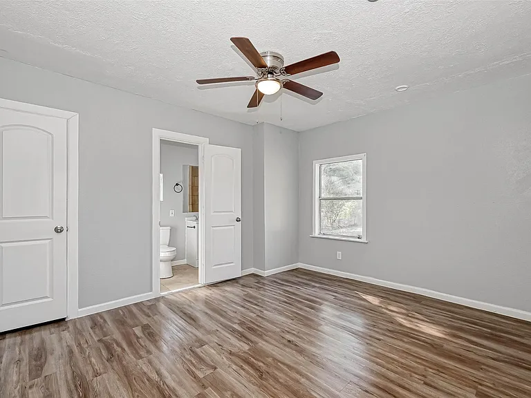 4118 Sunflower St — Photo 18