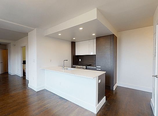 1st image of 666 W End Ave #21HJ