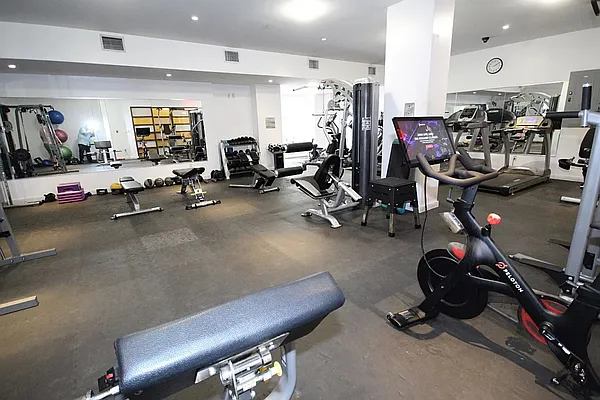 Rented by Corcoran | media 19