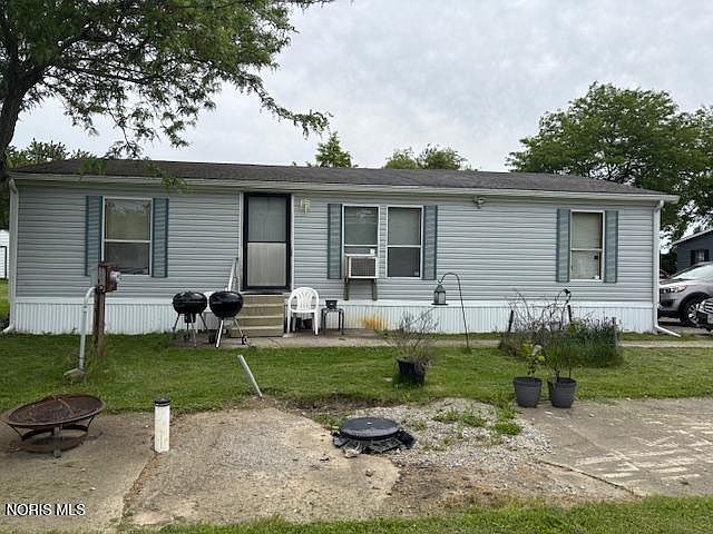 1st image of 12865 Five Point Rd #152