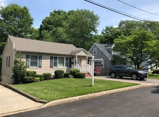 50 Homer Pl, Metuchen, NJ