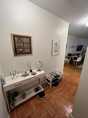 Rented by Compass | media 18