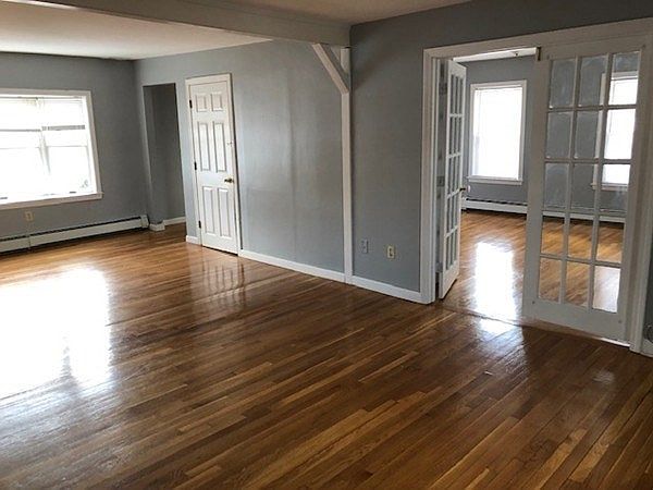 1st image of 460 Pond St Unit 1