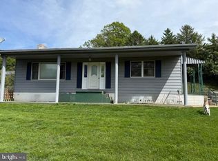 10993 Glen Valley Rd, Glen Rock, PA 17327