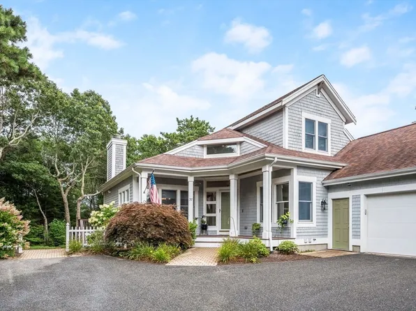37 Forest Edge, Plymouth, MA 02360
