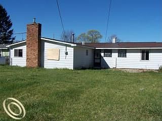 4th image of 827 Walnut Ave