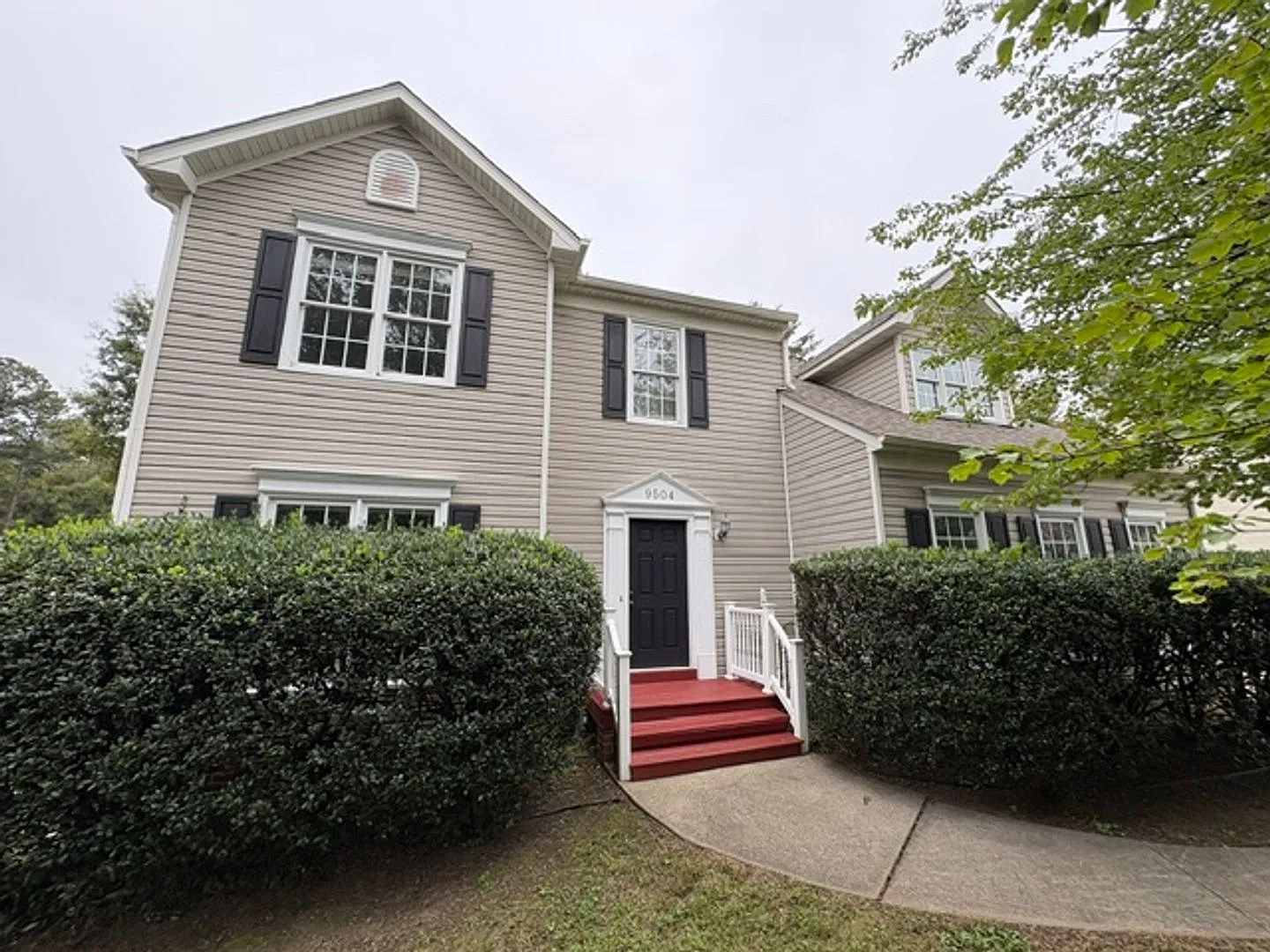 9504 Hungary Woods Drive — Photo 1