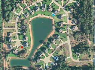 9060 Stillwater Dr, West Olive, MI 49460
